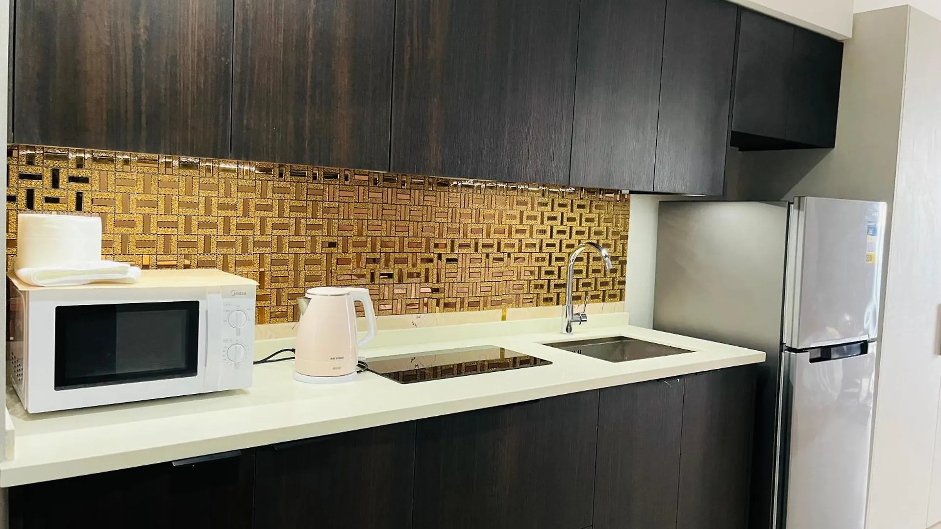 Hotel Aeontower Suites&Hotel By Cmc Davao Philippines