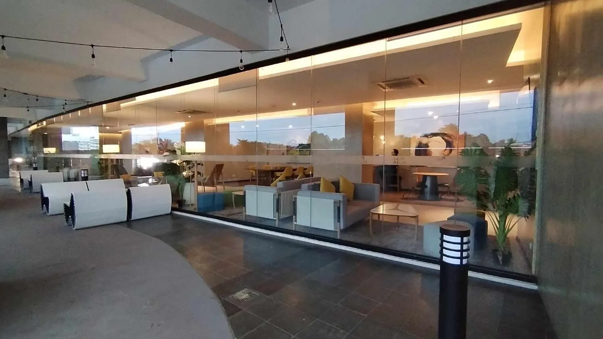 Aeontower Suites&Hotel By Cmc Davao 0*,